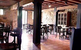 Albergue Turistico Via De La Plata