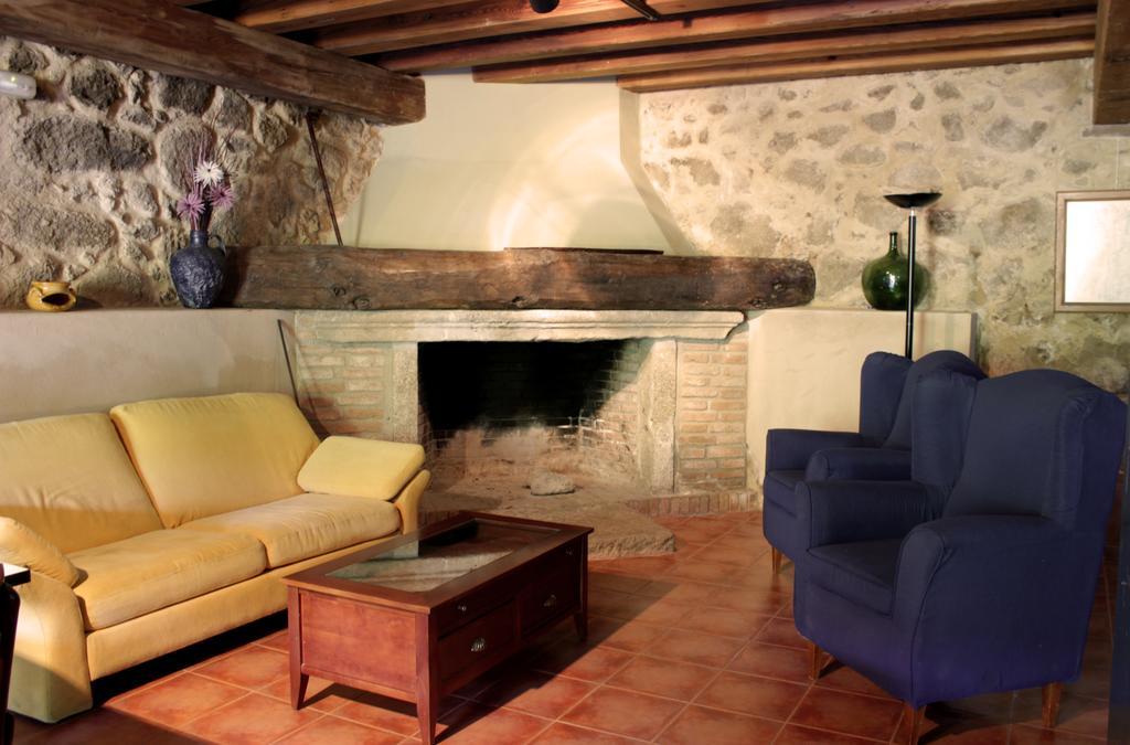Albergue Turistico Via De La Plata Banos De Montemayor Extérieur photo